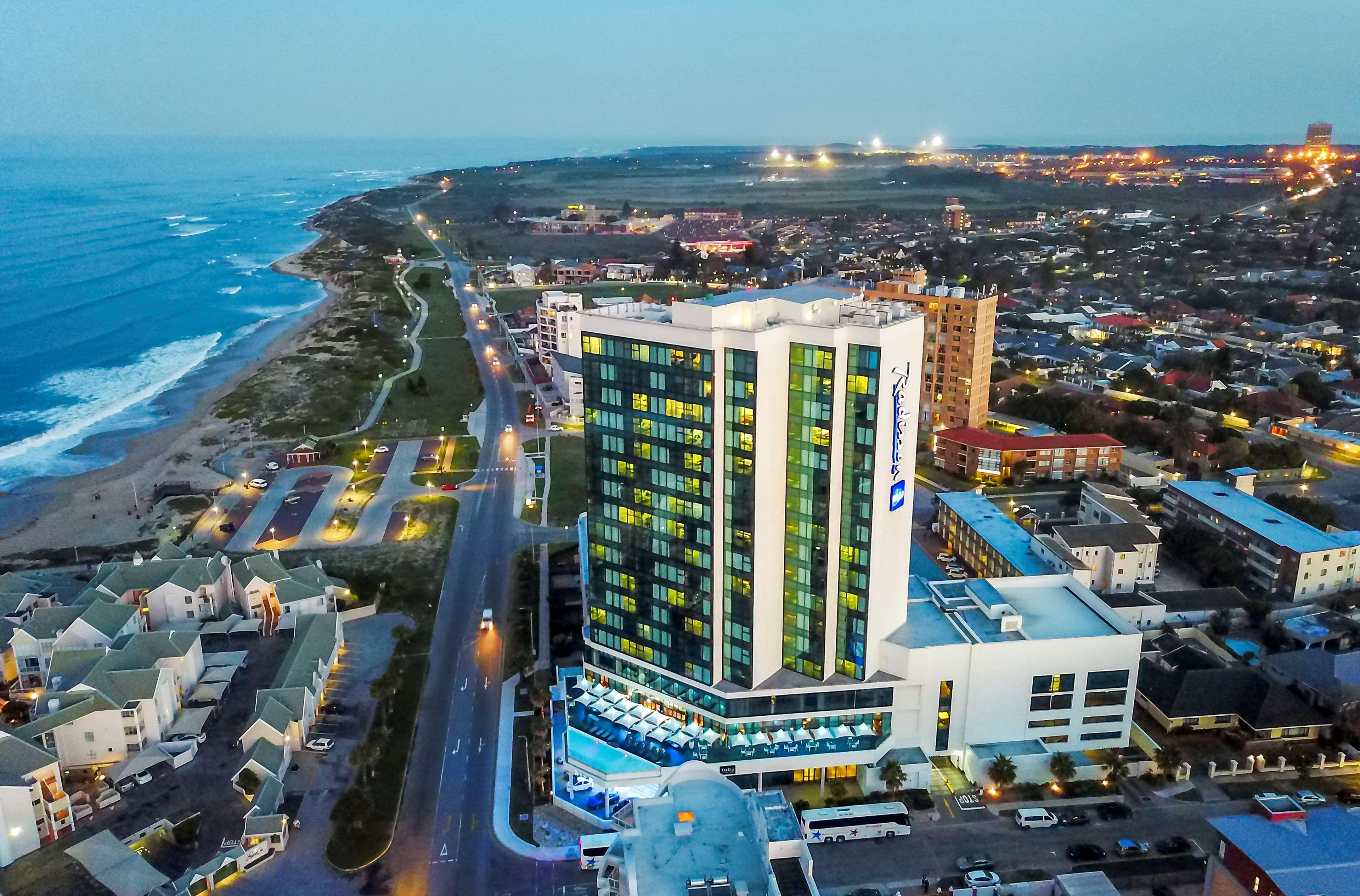 Radisson Blu Hotel, Порт-Елізабет Екстер'єр фото Hilton Hotel in Swakopmund