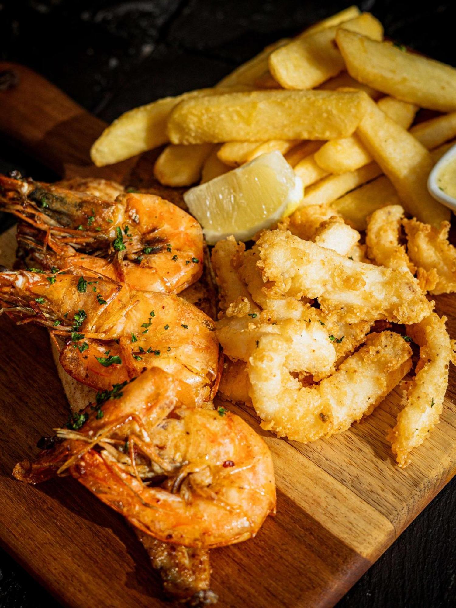 Radisson Blu Hotel, Порт-Елізабет Екстер'єр фото Seafood platter